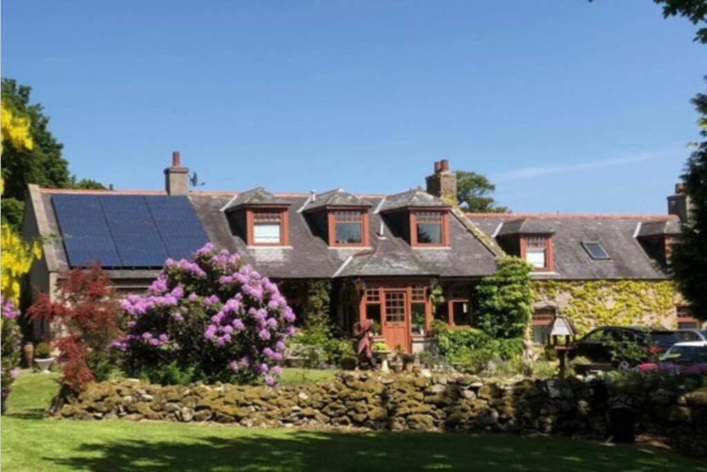 Serene Countryside Home With Manicured Gardens Stonehaven Exterior foto