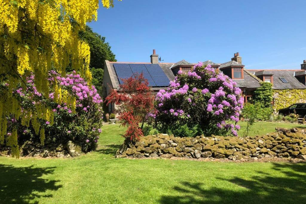 Serene Countryside Home With Manicured Gardens Stonehaven Exterior foto